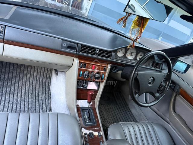 1995 Mercedes Benz 260E 2.6 (A) - 3