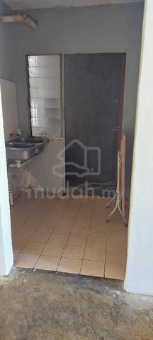 Teratai Apartment (Taman Bunga Raya) 4