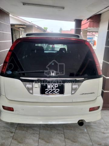 2002 Honda STREAM 2.0 RN3 (A) - 4