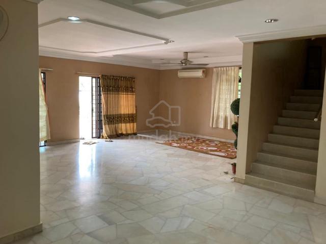 2sty house in Usj 20 usj20 Subang Jaya 24x75  Gated and guarded 2