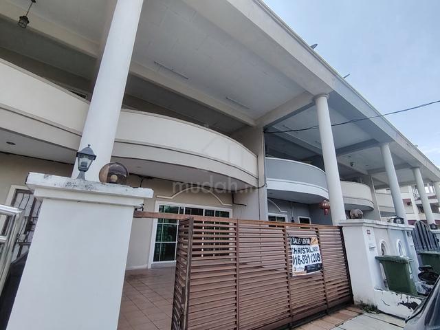 2. 5storey Ipoh Bercham east For Sale‼️ 1