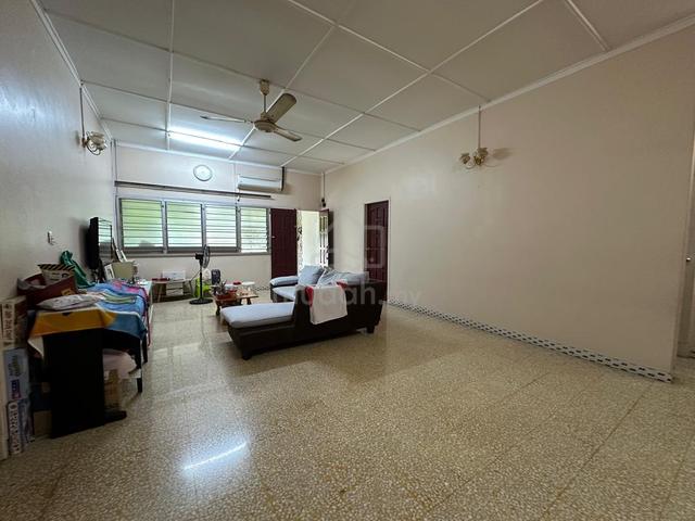 Taman Cempaka Jalan Kolam air Single Storey Semi D End Lot with Land 1