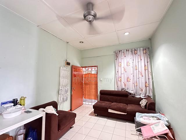Regency Park Apartment 1