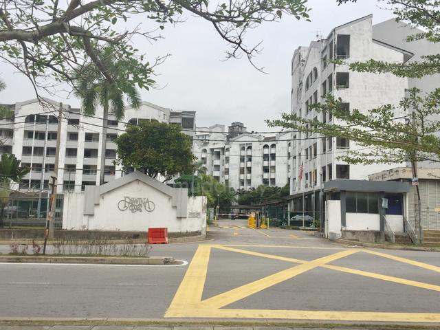 Fawina Court 2