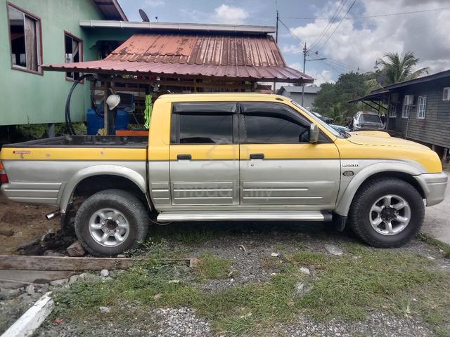 2002 Mitsubishi STORM 2.5 GLX (M) - 5