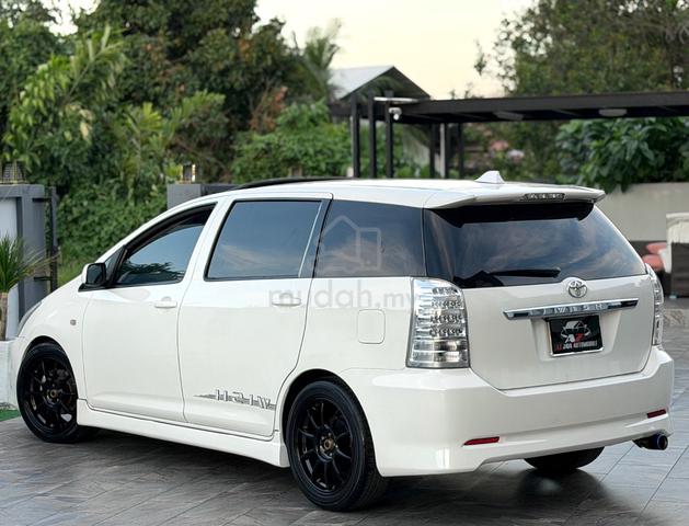 2005 Toyota WISH 1.8 TYPE E (A) SUNROOF AAA++ - 3