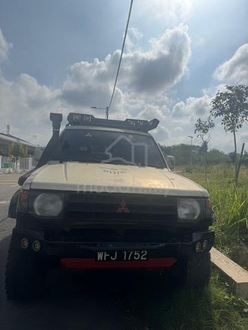 1997 Mitsubishi PAJERO 2.5 (M) - 4