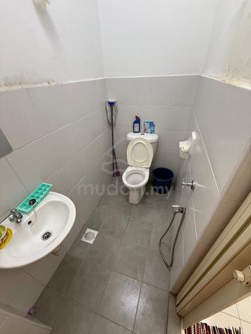 Bilik sewa laman setia gelang patah 2