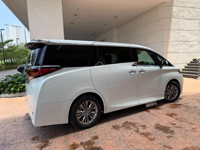 2025 Toyota ALPHARD 2.5 Z BEST OFFER IN TOWN - 3