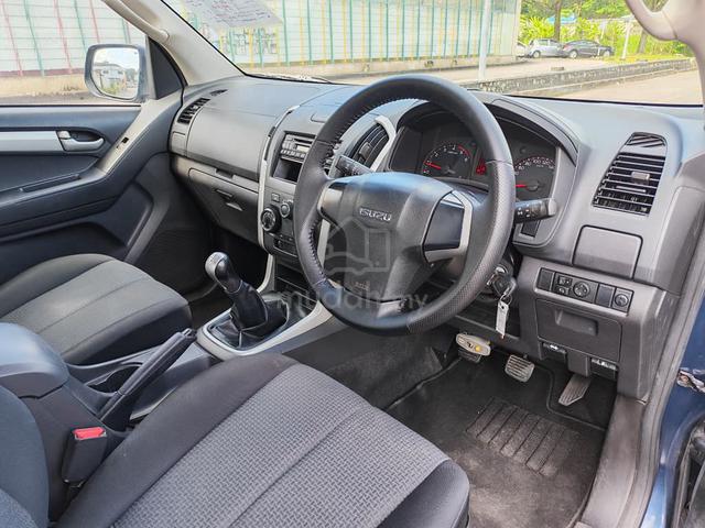 2015/16 Isuzu D-MAX 2.5 4x2 DUAL CAB (M) - 4