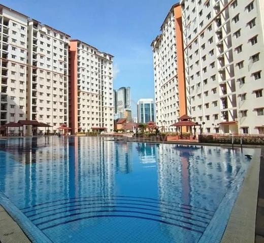 Bayu Puteri Apartment 1