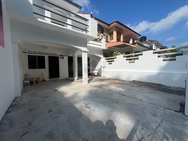 For Rent Bandar Selesa Jaya Double Storey Terrace House 1
