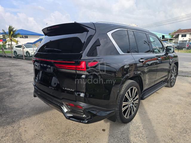 2023 Lexus LX600 with Modellista Bodykit 7 Seater - 4