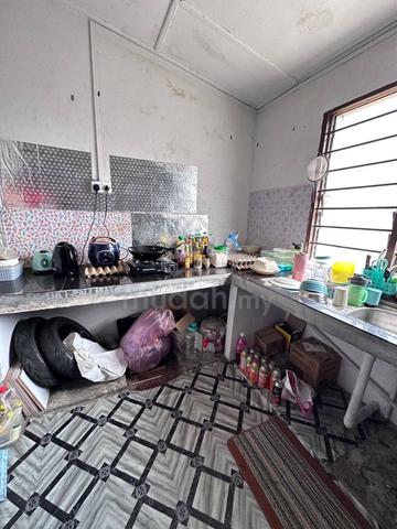 Permas Jaya Double Storey House Freehold 3