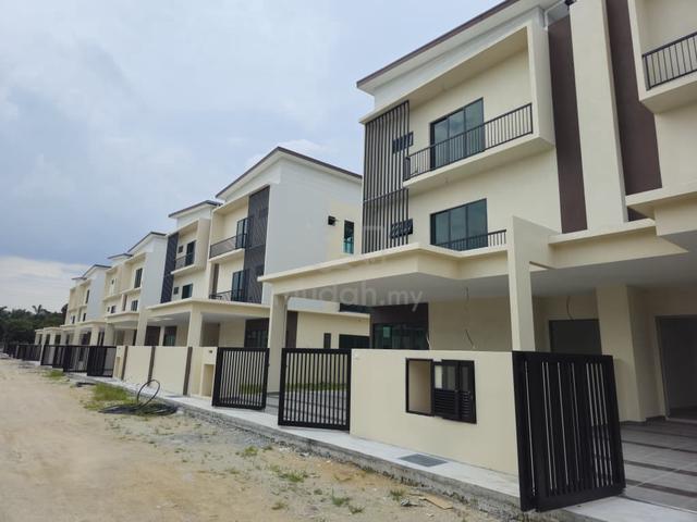 New Gated Luxury Living Premium Semi D 1