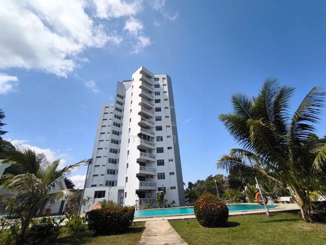 The Colonnades Condominium 1