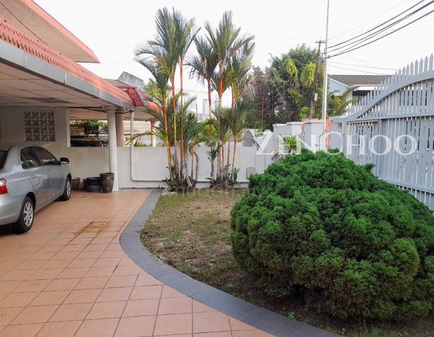 2 Storey Semi-D In Greelane, Island Park , Renovated 4050SF For Sale 1