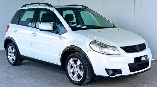 Suzuki Spacia Custom Hybrid XS