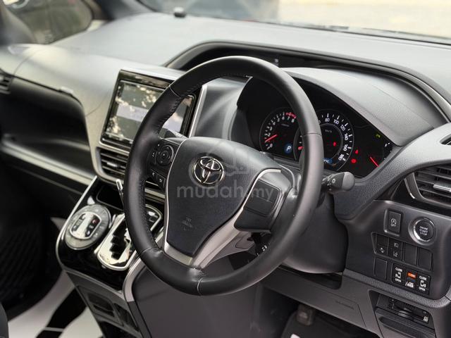 2021 Toyota VOXY 2.0 ZS KIRAMEKI 3 - 5