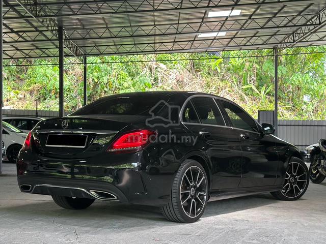 2019 Mercedes Benz C300 2.0 AMG (A) FULL LOAN! - 2