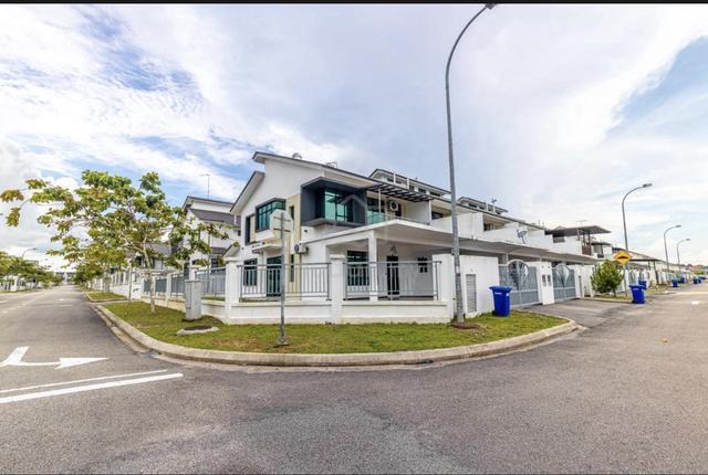 Rumah Corner Lot Desaru 1