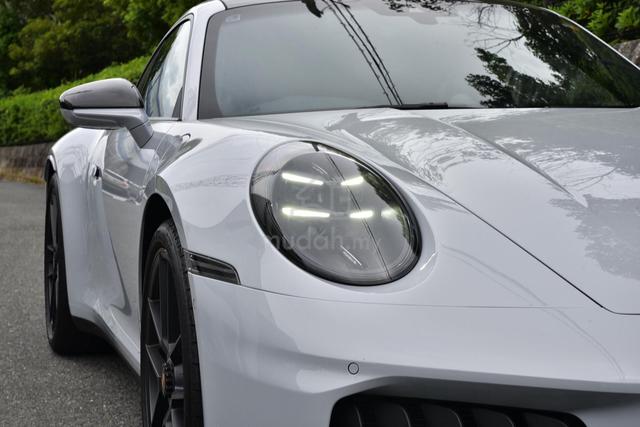 2025 Porsche 911 3.6 CARRERA GTS PCCB High Spec - 5