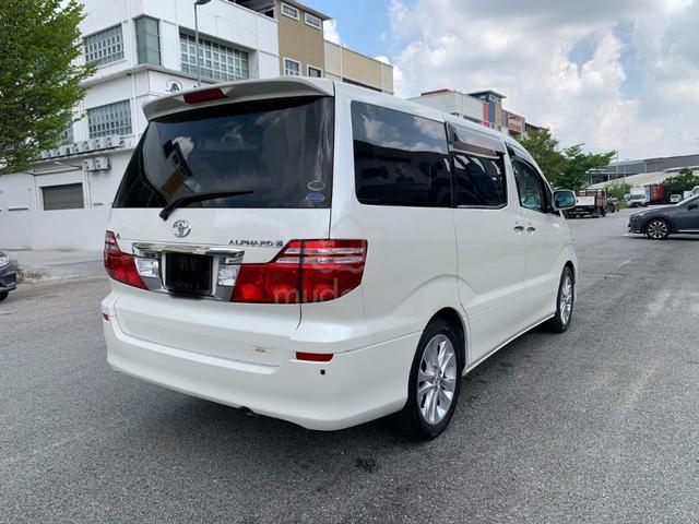 Alphard FWD: Kemewahan Tanpa Kompromi? Menilik Kelebihan dan Kekurangannya