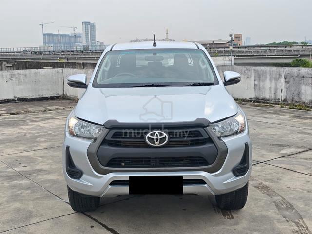 TOYOTA HILUX E 2.4 AT LOW MILEAGE PROMO Unit - 2