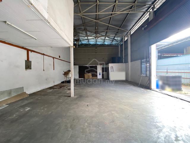 1.5 Storey Semi-D Factory For Rent at IKS Juru 1