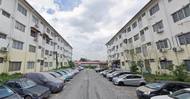 Cemerlang Apartments 1