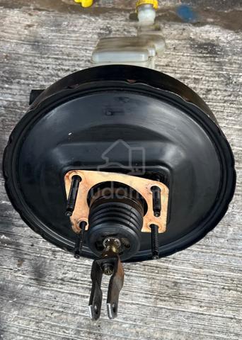 Nissan Serena C24 Brake Servo & Master Pump Set - photo 4 of 5
