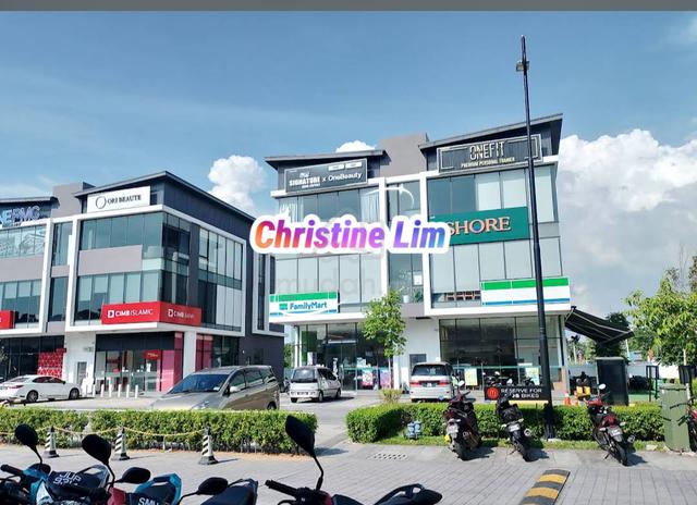 3 storey semi-detached shop hse at iconic point simpang ampat 1