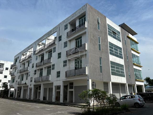 6 Units of 4-Storey Shops at Central World, Jalan Pending For Sale 3