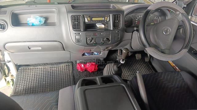 Nissan Urvan E25 - photo 6 of 6