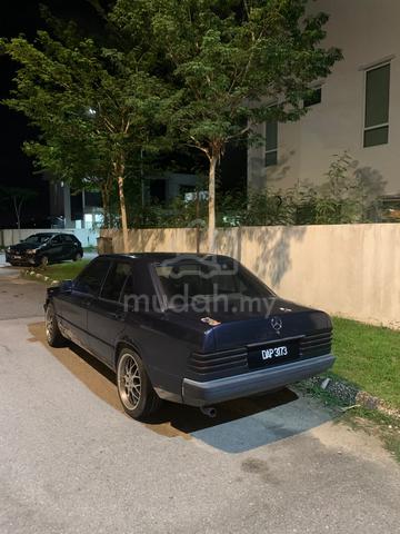 1995 Mercedes Benz 190E B 1.9 (A) - 2