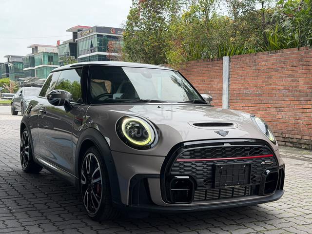 2022 MINI Cooper JCW 2.0 Turbo With Harmon Kardon - 3