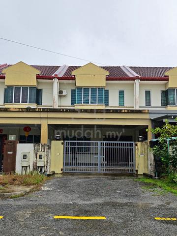 Kuching Batu 10 Taman Sri Landeh Double Storey Intermediate House 1