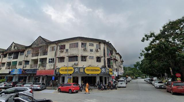 Taman Kepong Indah Perdana Corner 1.5 Storey Shoplot 1