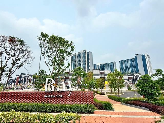 Gamuda Cove Bay Street - Banting Brand New 3 Storey Corner Shoplot 1