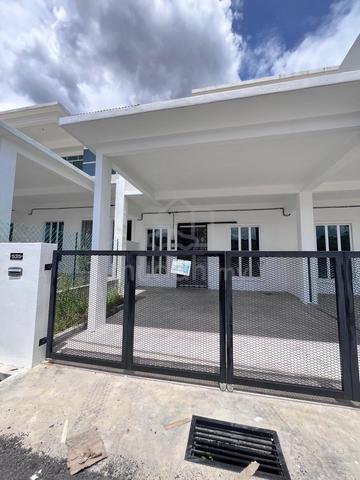 1.5 Storey Terraced House 1