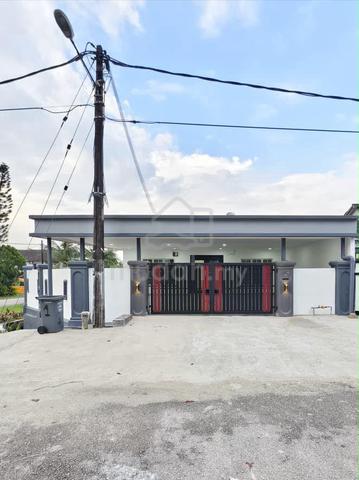 Corner Lot & Fully Renovated, 1 Storey, Johor Jaya/ Jln Anggerik/ 4b3b 1