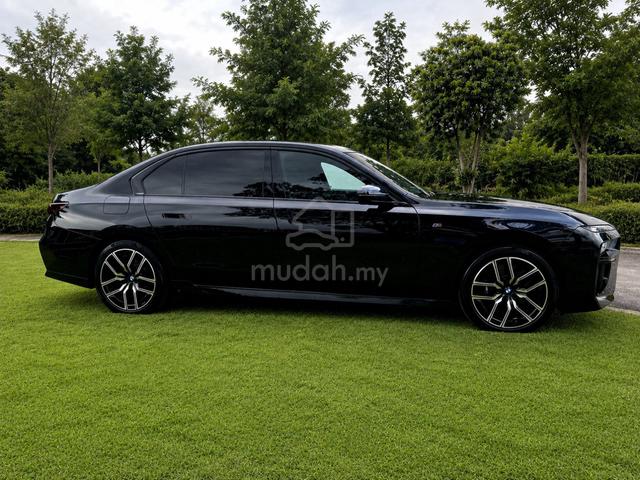 2023 BMW 740I xDrive M Sport (A) RECON - 4