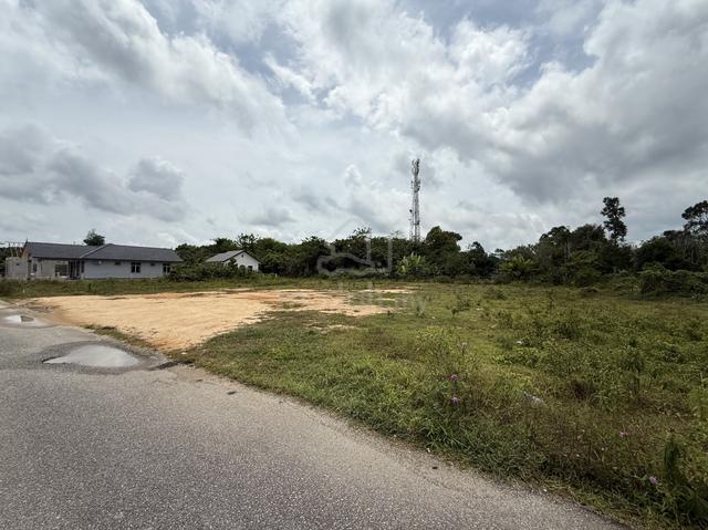tanah di kampung kubang bujuk, serada 1
