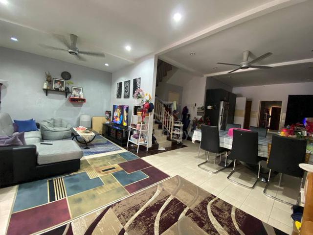 Untung Hampir RM100K.Rumah Cantik Extended Dapur @ Kota Puteri Rawang 1
