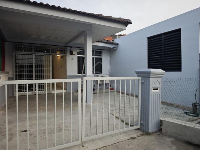 Fully Furnished 1 storey terrace house Taman Angkasanuri Batu Berendam 1