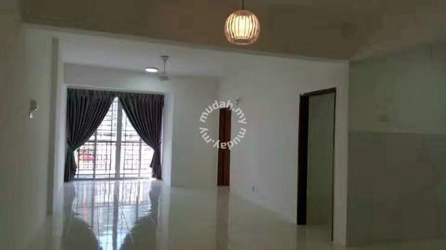 Green Suria Apartment 1