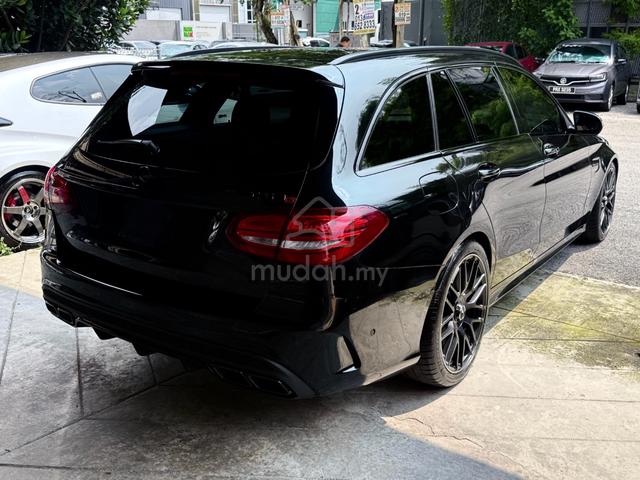 15 Mercedes-Benz C63 AMG Estate - 2