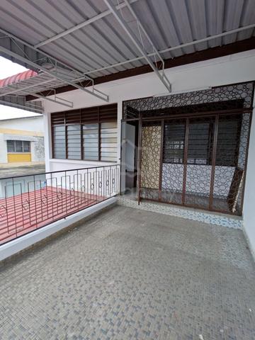 Jalan Betik 2-Storey Endlot Bigger Unit Near Ktm Station Cheaper Rent! 1