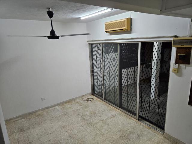 SS19 compact house for rent 1