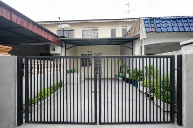 Rumah Teres 2 Tingkat Low Cost Johor 1